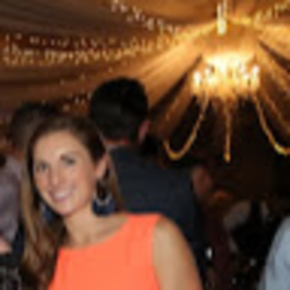 Meet your Posher, Camille - Picture 1 of 1